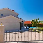 Villa Adeline Sveti Ivan Dobrinjski